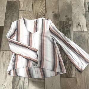 Cloth & Stone bell sleeved top